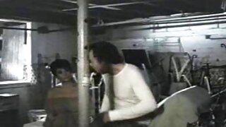 巨大な胸 ヤンキー 女 えろ 動画