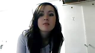 デッキチェアで彼のガールフレンドを犯した ヤンキー 女 の エロ 動画