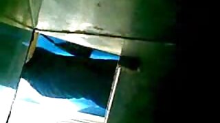 白いソファに彼のラテン語を注いだ 女性 オーガズム 動画