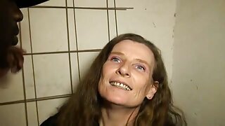 ガーターの女に隠れた男達 無料 えろ 動画 女性